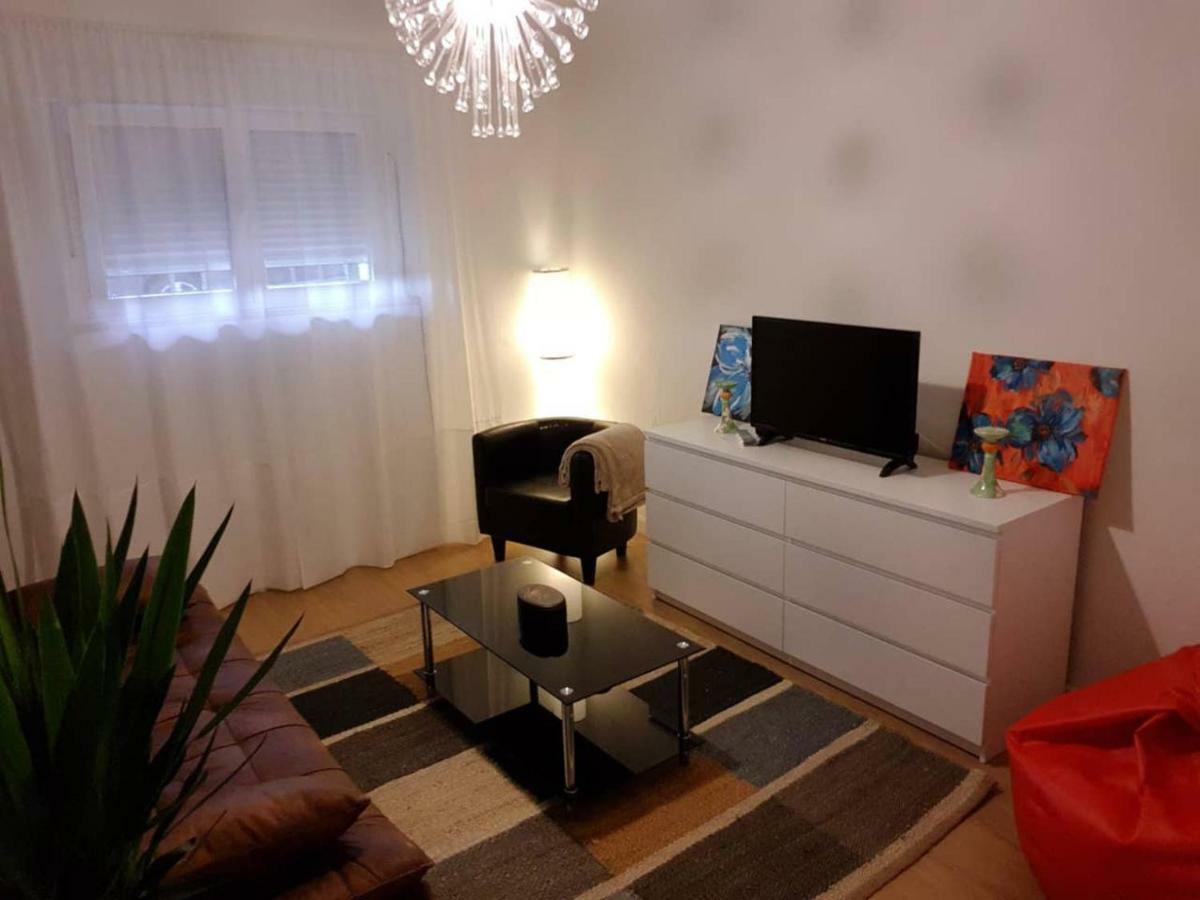 Casa Coqueta Y Confortable En Apartamento *
